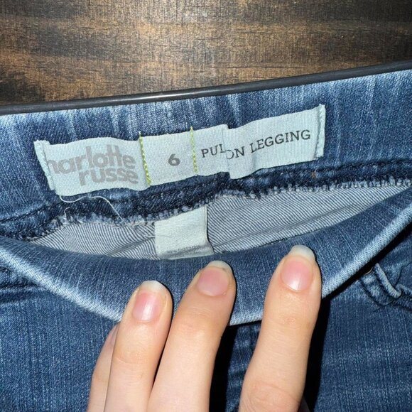 Women's Blue Jeans - Picture 3 of 3